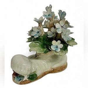 Capodimonte Porcelain Bootie Nuovo Blue Floral | Old Shoe Floral Arrangement